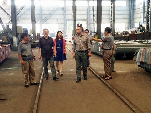 局相關(guān)部門對(duì)資陽(yáng)片區(qū)單位進(jìn)行節(jié)前安全檢查