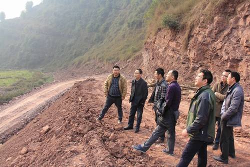 董蜀良、汪輝德春節前夕到蟠龍湖水庫、銅頭引水工程等項目慰問一線干部職工